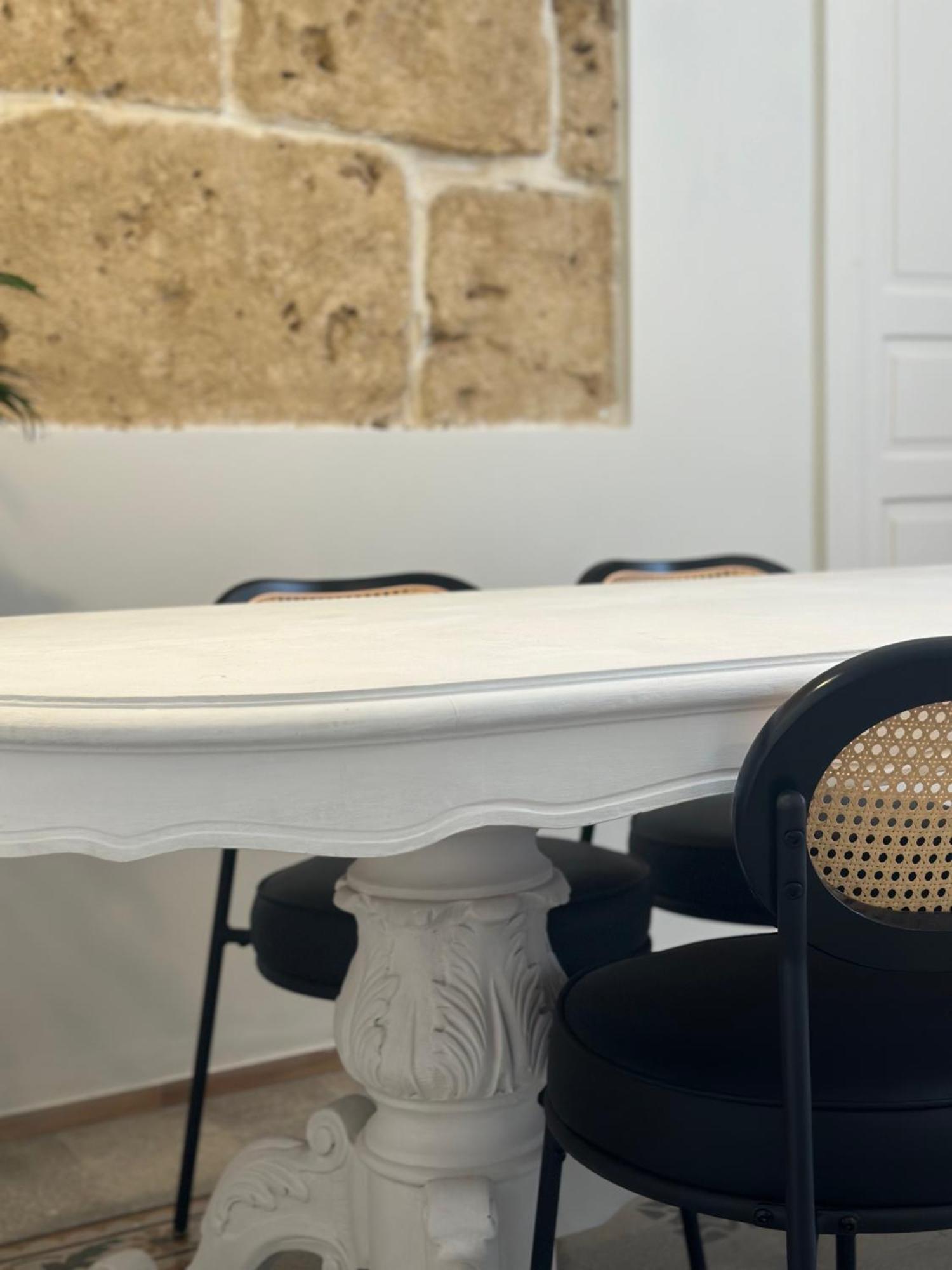 F Home Noto Esterno foto