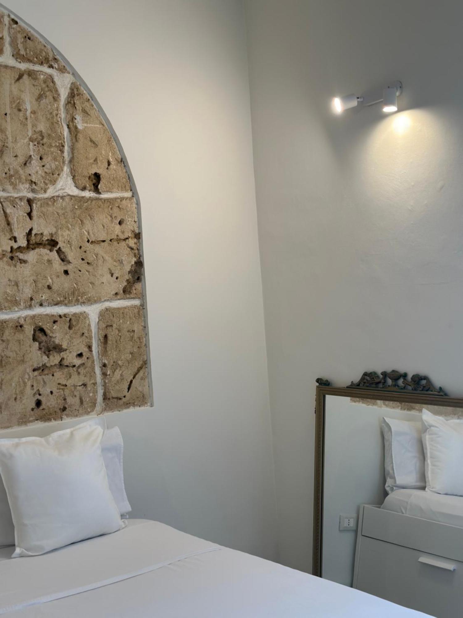 F Home Noto Esterno foto