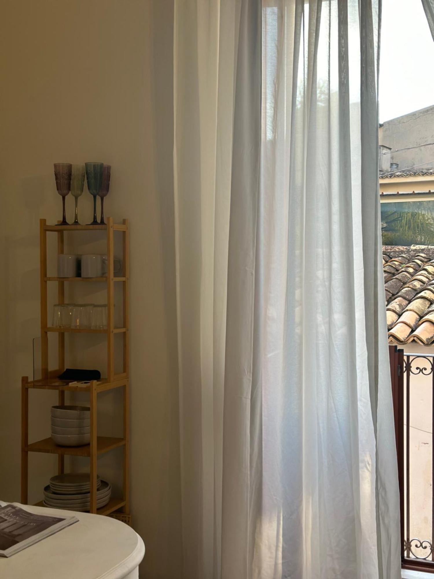 F Home Noto Esterno foto